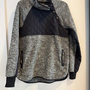 Abercrombie & Fitch Black and Gray Quilted Jacket